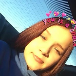 Meet your Posher, Makenzie